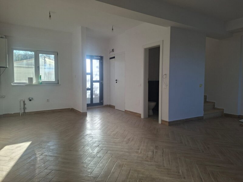 Chitila  Casa de vanzare in Chitila  confort, lumina si spatiu